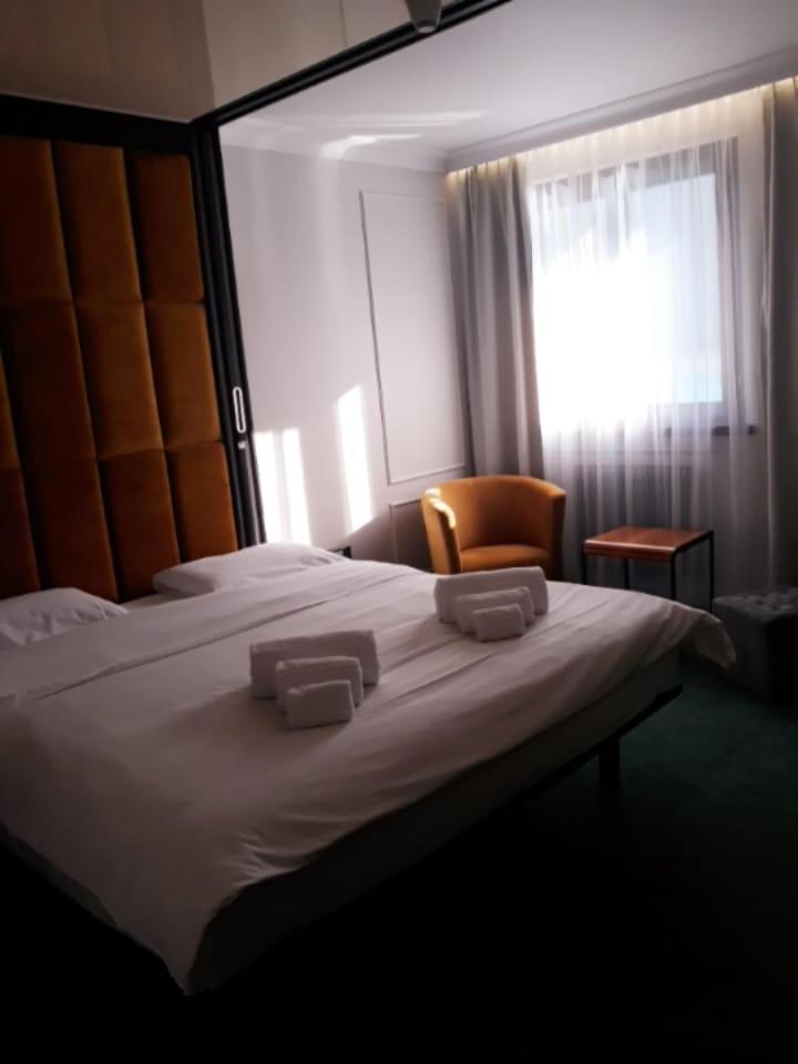 Hotel Celis Barcis Exterior foto